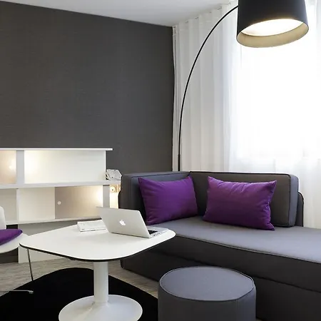 Novotel Paris Les Moulineaux 4*
