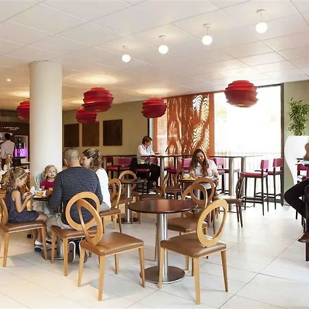 Novotel Paris Les Moulineaux 4* Issy-les-Moulineaux