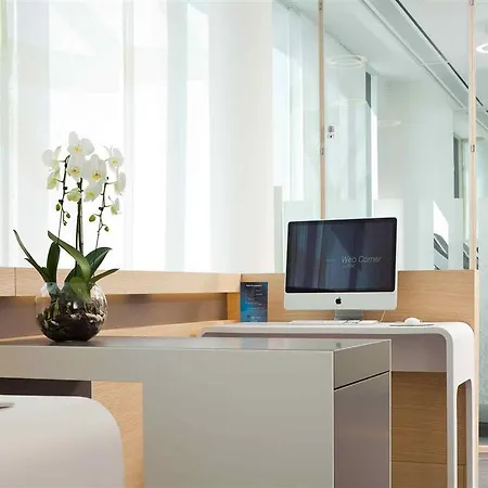 Hotel Novotel Paris Les Moulineaux