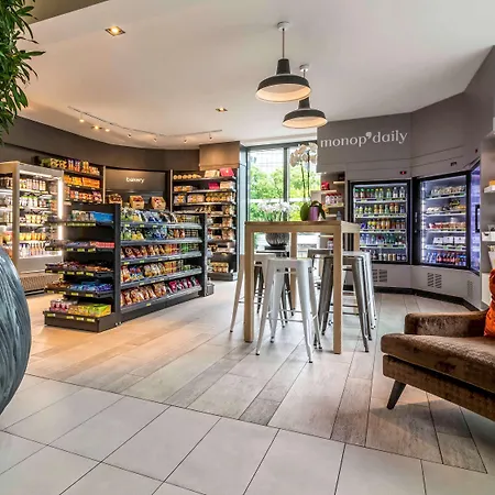 Hotel Novotel Paris Les Moulineaux 4*