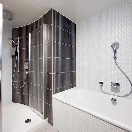 Hotel Novotel Paris Les Moulineaux