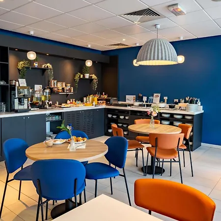 Novotel Paris Les Moulineaux 4* Issy-les-Moulineaux