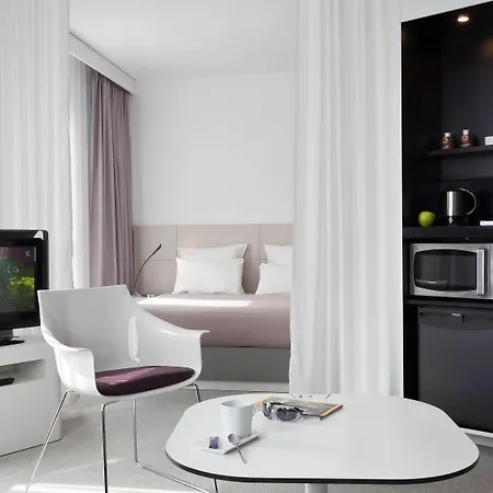 Novotel Paris Les Moulineaux 4* Issy-les-Moulineaux