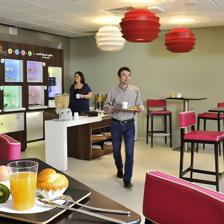 Novotel Paris Les Moulineaux 4* Issy-les-Moulineaux