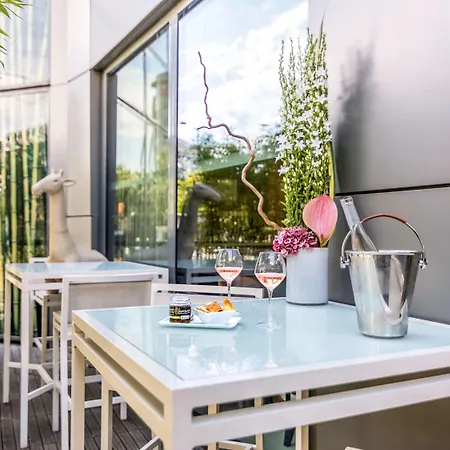 伊斯莱斯利诺巴黎诺富特套房酒店 伊西莱穆利诺