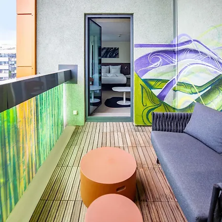 Novotel Paris Les Moulineaux 4*