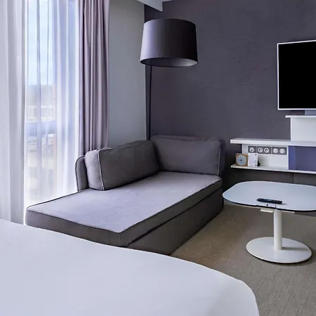 Novotel Paris Les Moulineaux Hotel