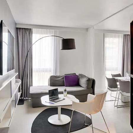 Novotel Paris Les Moulineaux